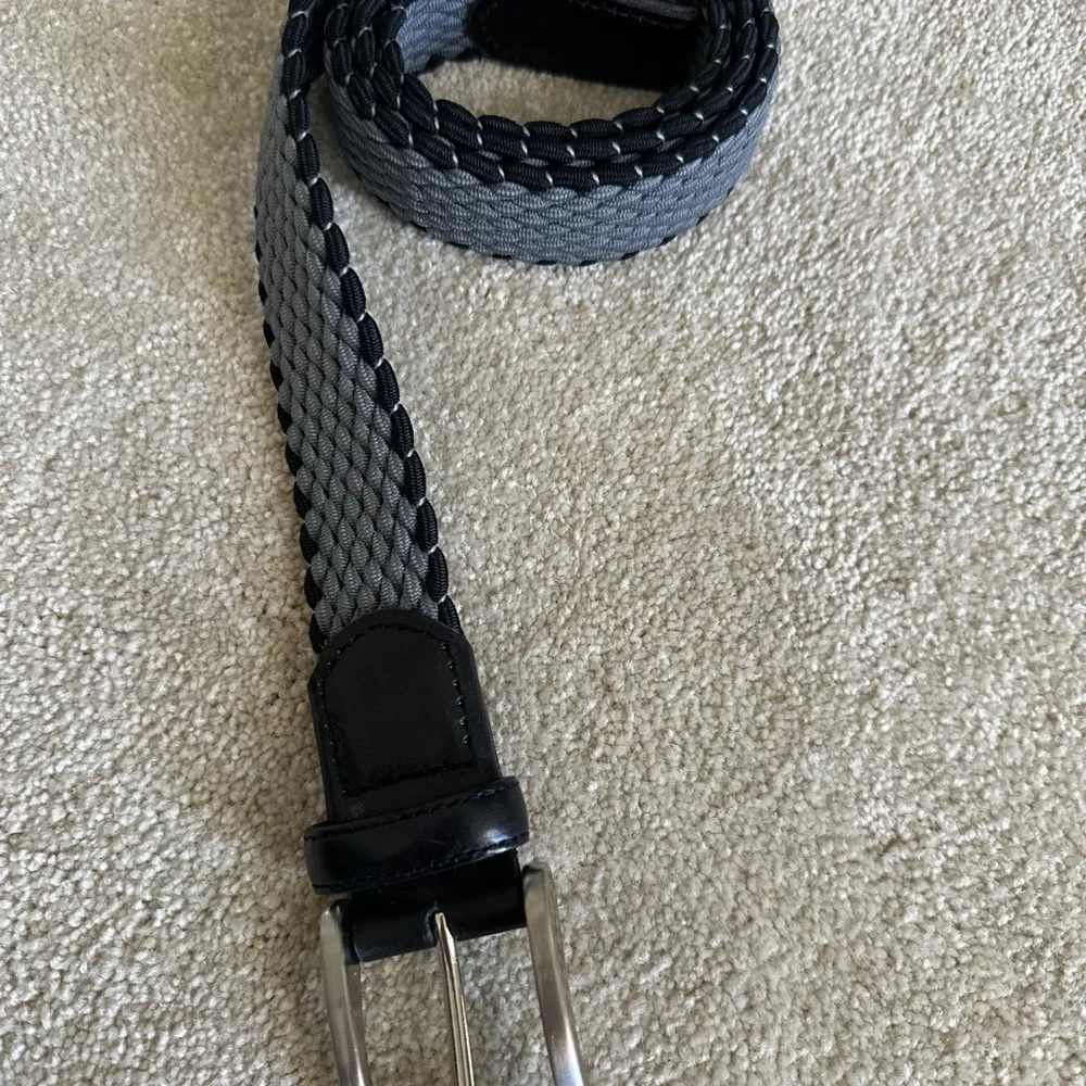 Black and Gray Textured Belt with Silver Buckle - Picture 2 of 2